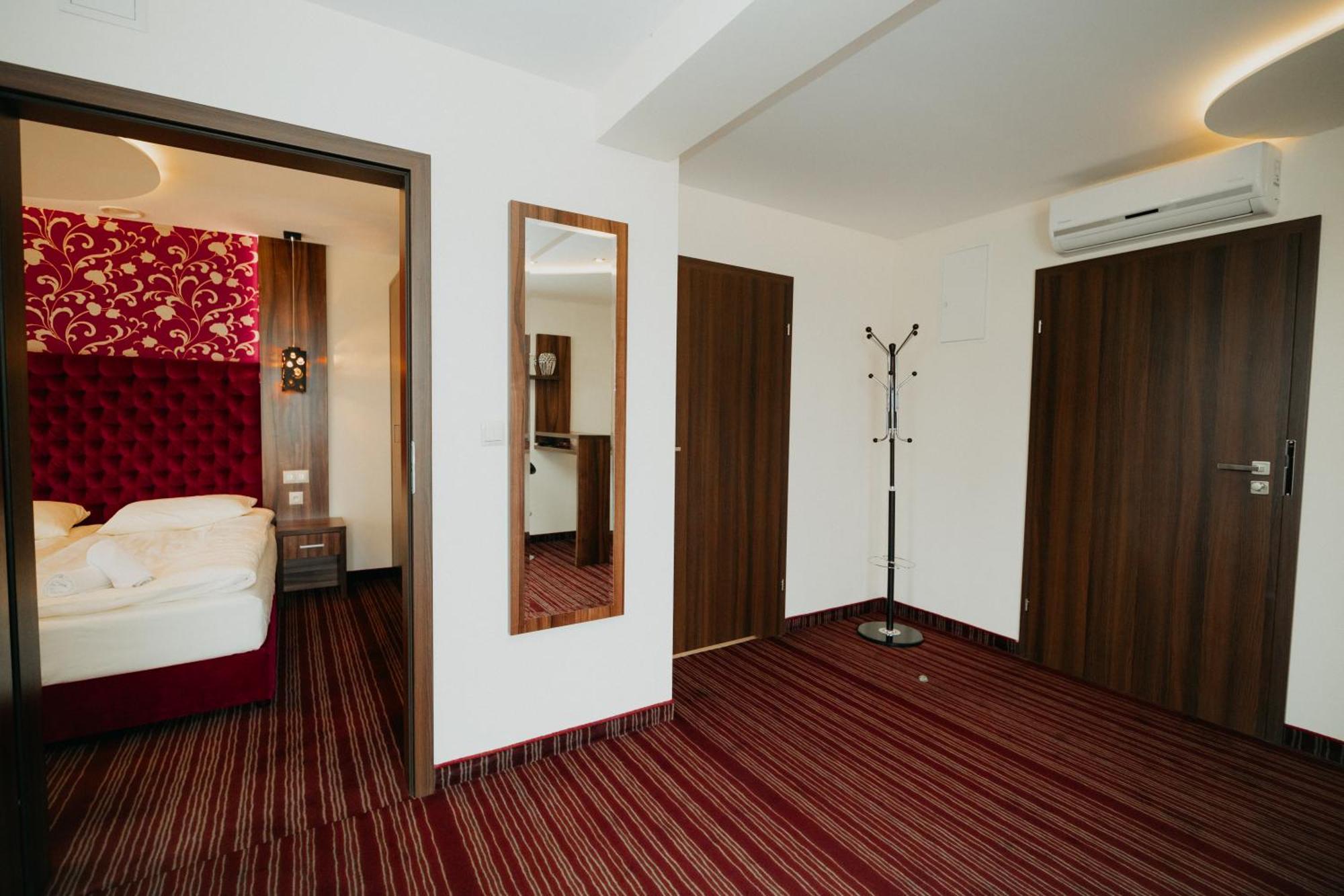 Noclegi - Apartamenty Zolynianka المظهر الخارجي الصورة